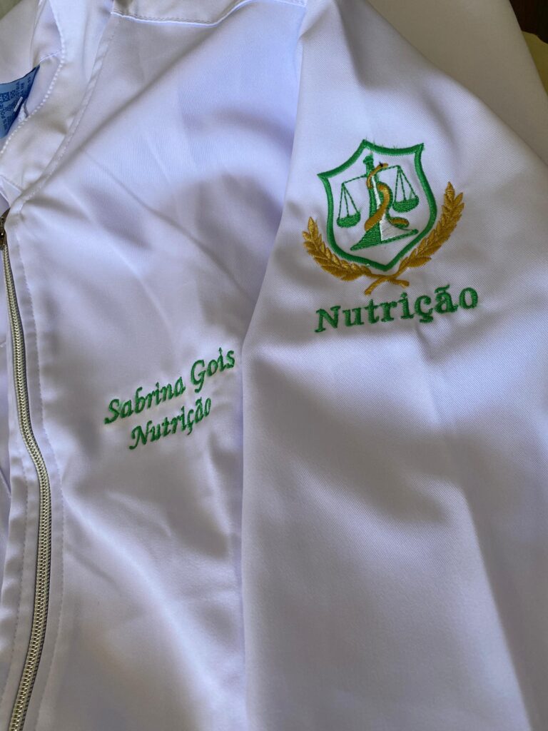 Jaleco de um estudante de nutrição.